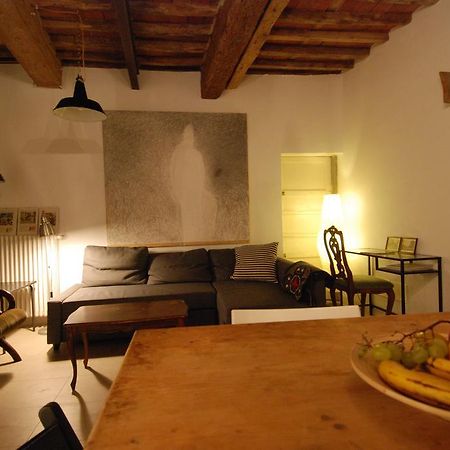 S. Agostino Fronte Mura Lucca Luaran gambar